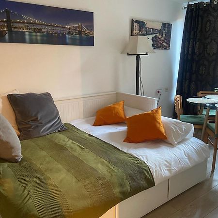 Apt 2/4People Archway/Holloway Londres Extérieur photo